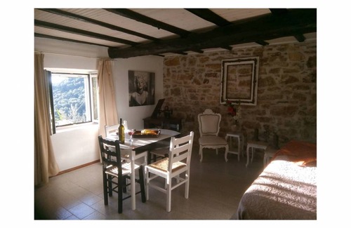Kavalleraina House | 70 m² House ∙ 2 bedrooms ∙ 3 guests