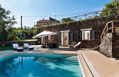 Ragalna Villa | 70 m² Villa ∙ 2 bedrooms ∙ 5 guests
