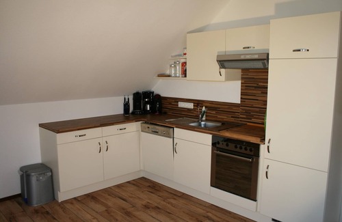 Edertal Condo | 70 sqm apartment in a quiet location, 500m from Fahradweg on the Eder
