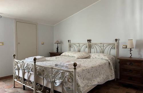 Giuliano di Roma Villa | 700 m² Villa ∙ 5 bedrooms ∙ 15 guests
