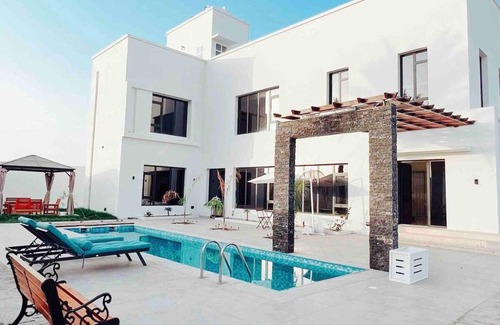 Barka Villa | 700 m² Villa ∙ 2 bedrooms ∙ 12 guests