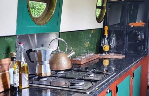 Buxton Boat Rental | 70ft 4 berth houseboat in the Peak District
