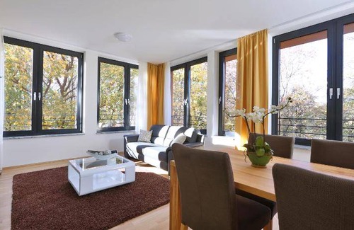 Schwere-Reiter-Straße Apartment | 71 m² Serviced apartment ∙ 2 bedrooms ∙ 3 guests