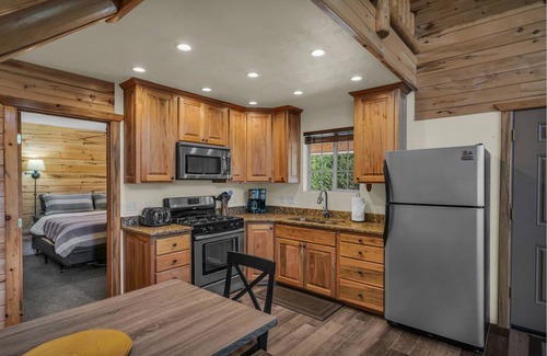 Orderville Cabin | 74 m² Cabin ∙ 2 bedrooms ∙ 6 guests