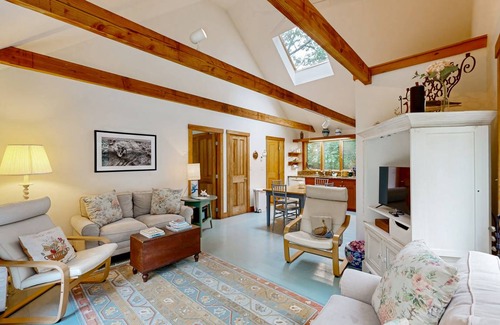 Chilmark House | 74 m² House ∙ 2 bedrooms ∙ 4 guests
