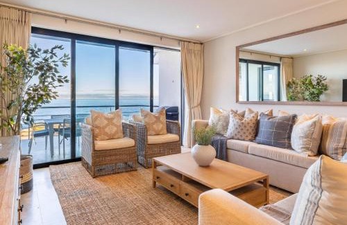 Hermanus City-Centre Apartment | 74 on Marine