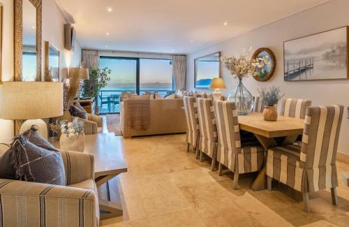Hermanus City-Centre Apartment | 74 on Marine