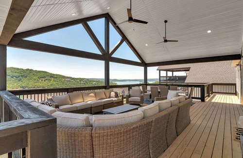 Hollister House | 743 m² House ∙ 12 bedrooms ∙ 41 guests