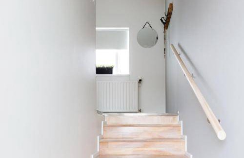 Innri-Njarthvik Apartment | 75 m² Apartment ∙ 2 bedrooms ∙ 6 guests