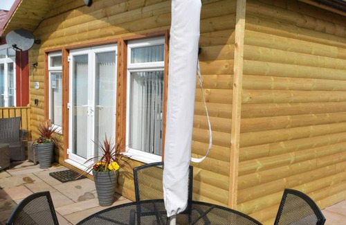 Bridlington Ski Chalet | 75 m² Chalet ∙ 3 bedrooms ∙ 6 guests