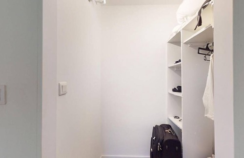 Saint-Jean-de-la-Ruelle Resort | 77 m² Private room ∙ 1 bedroom ∙ 1 guest