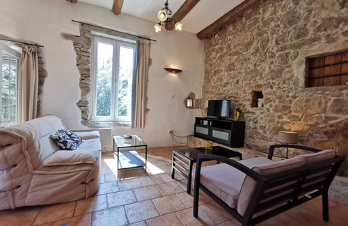 Bedarieux House | 77 m² Gîte ∙ 2 bedrooms ∙ 4 guests