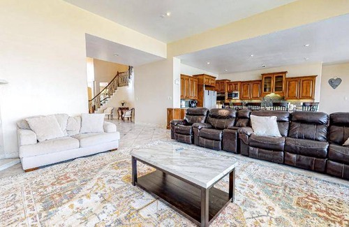 Lake Houston House | 782 m² House ∙ 6 bedrooms ∙ 14 guests