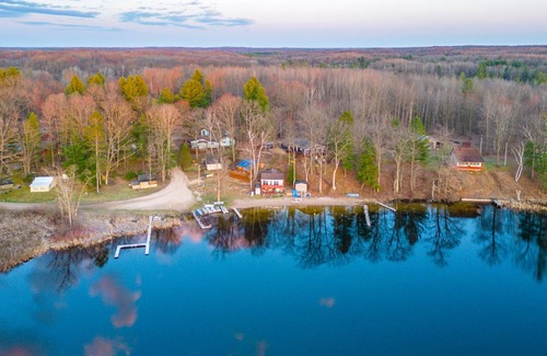 Lake Cottage | 79 m² Cabin ∙ 1 bedroom ∙ 4 guests