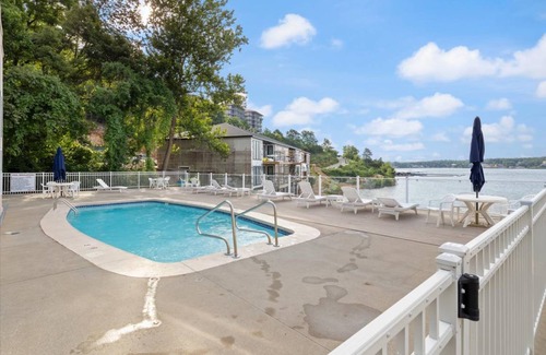 Lake Ozark Condo | 79 m² Condo ∙ 2 bedrooms ∙ 4 guests