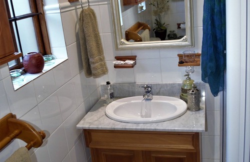 Scottsville Bed & Breakfast | 79 On Ridge BNB