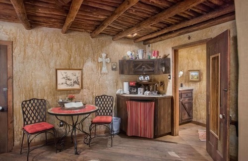 Wellborn Cabin | 7F Lodge - Mexico - Fiesta or Siesta w/Jacuzzi Tub and Breakfast