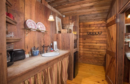 Wellborn Bed & Breakfast | 7F Lodge