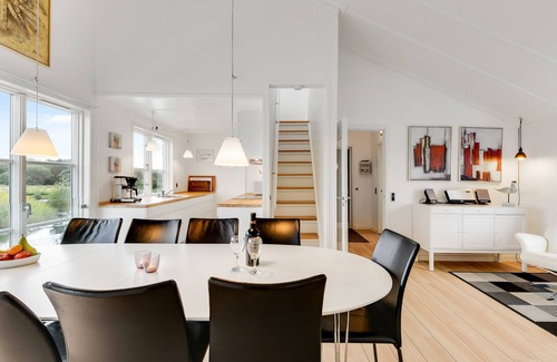 Øer Strand House | 8-10-person bungalow in the holiday park Landal Ebeltoft