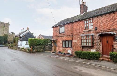 Checkley House | 8 Church Lane