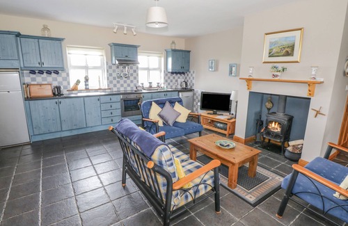 Binghamstown Cottage | 8 LIOS NA SIOGA, family friendly in Belmullet, County Mayo