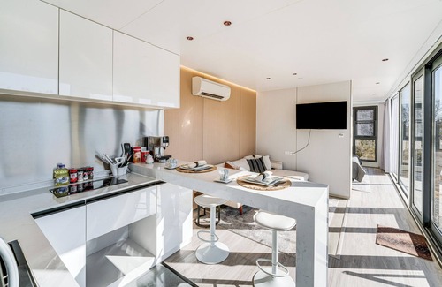 Valley View Apartment | 8 Mi to Lake Access: Futuristic Capsule Hideaway!