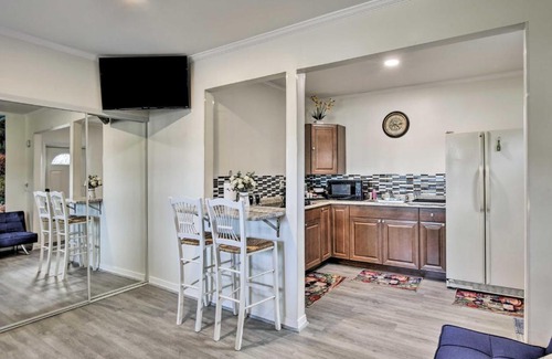 Pine Castle Apartment | 8 Mi to Universal Orlando Studio with Fire Pit!