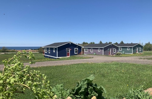 Cavendish Cottage | 8 Ocean view cottages center of PEI. 2 bedrooms with 1 king and 2 doubles.