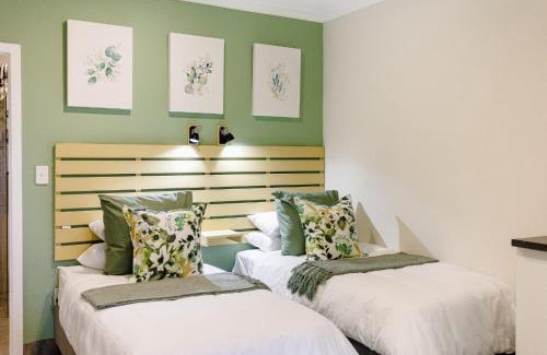 Umtentweni Bed & Breakfast | 8 On Eagle Bed & Breakfast Room 3