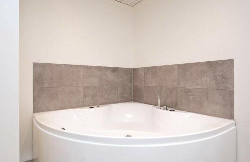 Sondervig Apartment | 8 person holiday home in Ringkøbing-By Traum