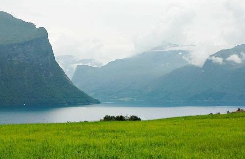 Andalsnes House | 8 person holiday home in isfjorden-By Traum
