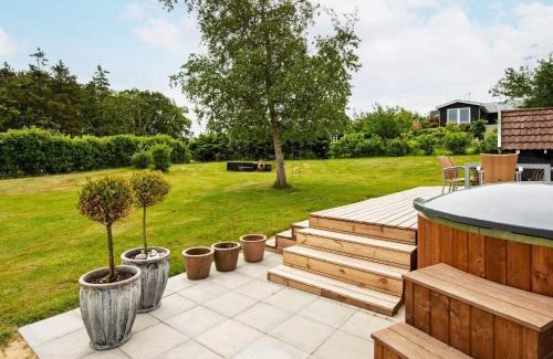 Oddesund Syd House | 8 person holiday home in Struer-By Traum