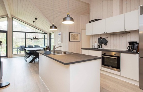 Hoensinge House | 8 person holiday home in Vig