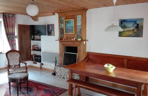 Heugueville-sur-Sienne House | 80 m² House ∙ 2 bedrooms ∙ 4 guests