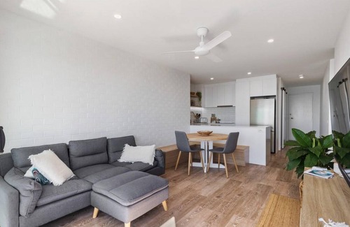 Alexandra Headland Apartment | 80 m² Apartment ∙ 2 bedrooms ∙ 4 guests