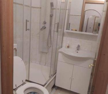 Craiova Apartment | 80 m² Apartment ∙ 2 bedrooms ∙ 6 guests