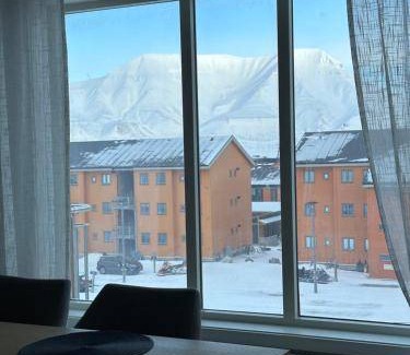 Longyearbyen Apartment | 80 m² Apartment ∙ 2 bedrooms ∙ 5 guests