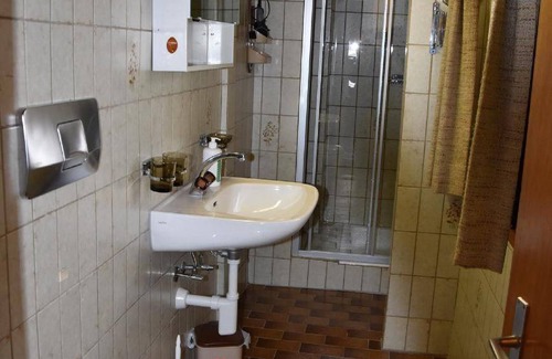 Visp Apartment | 80 m² Apartment ∙ 1 bedroom ∙ 5 guests