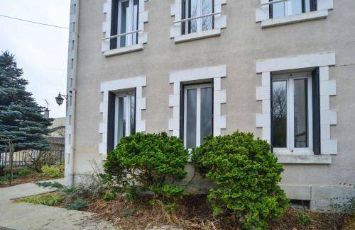 Vierzon Apartment | 80 m² Apartment ∙ 2 bedrooms ∙ 4 guests