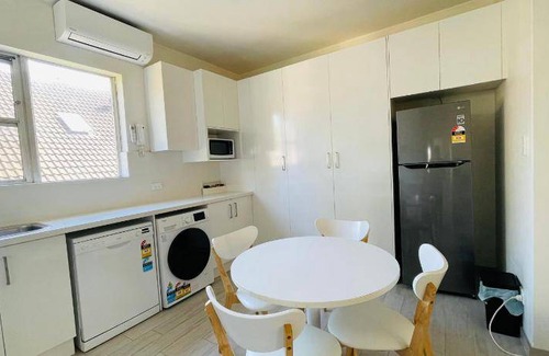 Manly Apartment | 80 m² Apartment ∙ 2 bedrooms ∙ 7 guests