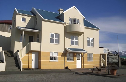 Hofn Apartment | 80 m² Apartment ∙ 2 bedrooms ∙ 11 guests