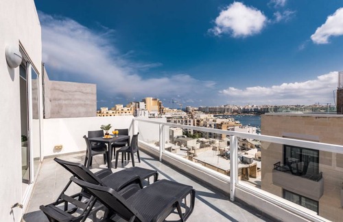 Paceville Apartment | 80 m² Apartment ∙ 2 bedrooms ∙ 4 guests