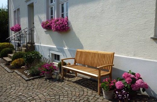 Schwirzheim Apartment | 80 m² Apartment ∙ 2 bedrooms ∙ 4 guests