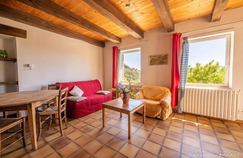 Saint-Julien House | 80 m² Gîte ∙ 3 bedrooms ∙ 5 guests