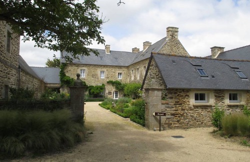 Langoat House | 80 m² Gîte ∙ 3 bedrooms ∙ 6 guests