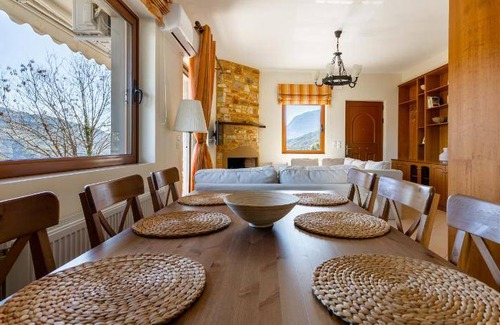 North Tzoumerka House | 80 m² House ∙ 2 bedrooms ∙ 6 guests