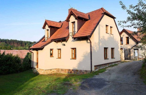 Varvazov House | 80 m² House ∙ 2 bedrooms ∙ 5 guests