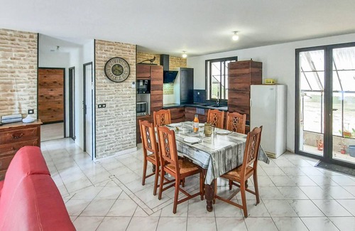 Bacilly House | 80 m² House ∙ 2 bedrooms ∙ 4 guests