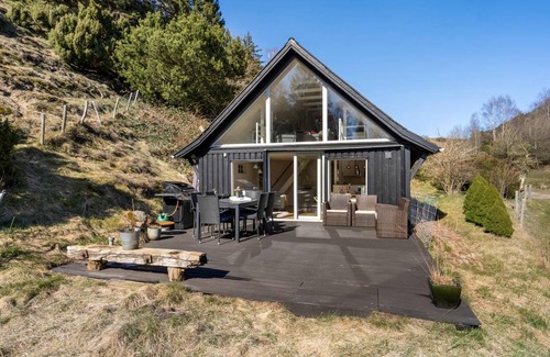 Hobro House | 80 m² House ∙ 2 bedrooms ∙ 6 guests