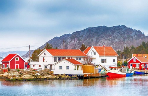 Lyngdal House | 80 m² House ∙ 3 bedrooms ∙ 5 guests